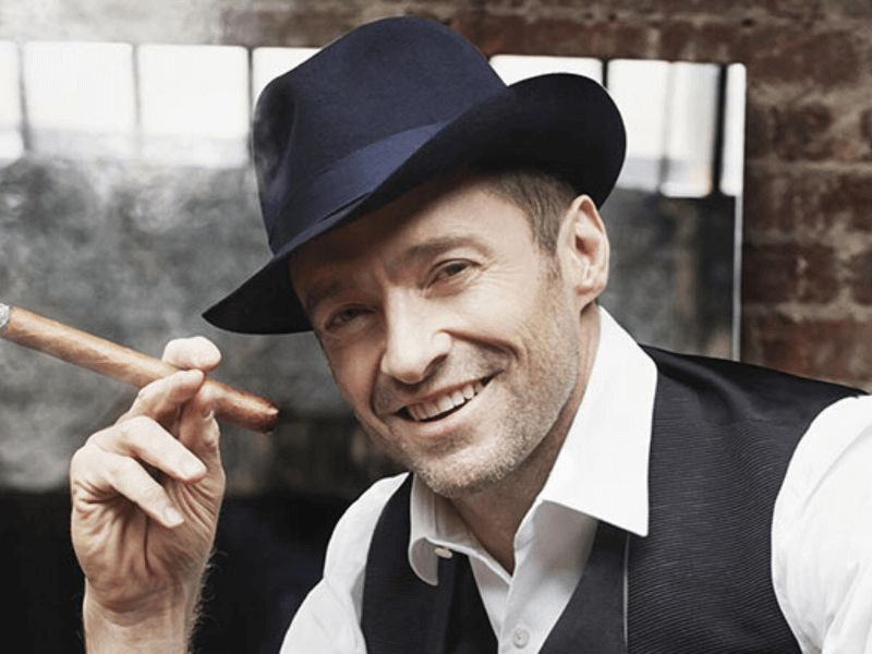 Các quý ông hiện đại đều có sở thích thưởng thức xì gà